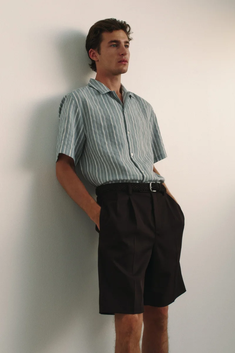 اتش اند ام قميص ريزورت من مزيج اللايوسل بقصّة عادية